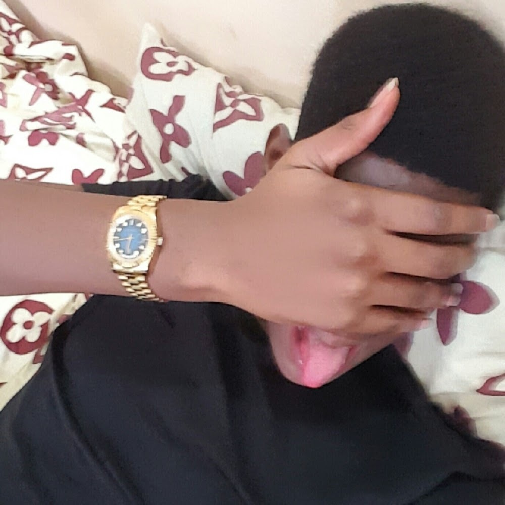 Meet your Posher, Clinton